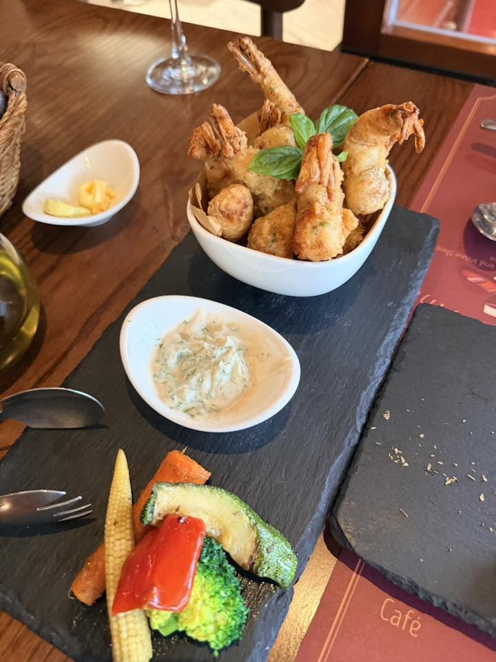 河內 Pane e Vino 炸海鮮與烤蔬菜拼盤