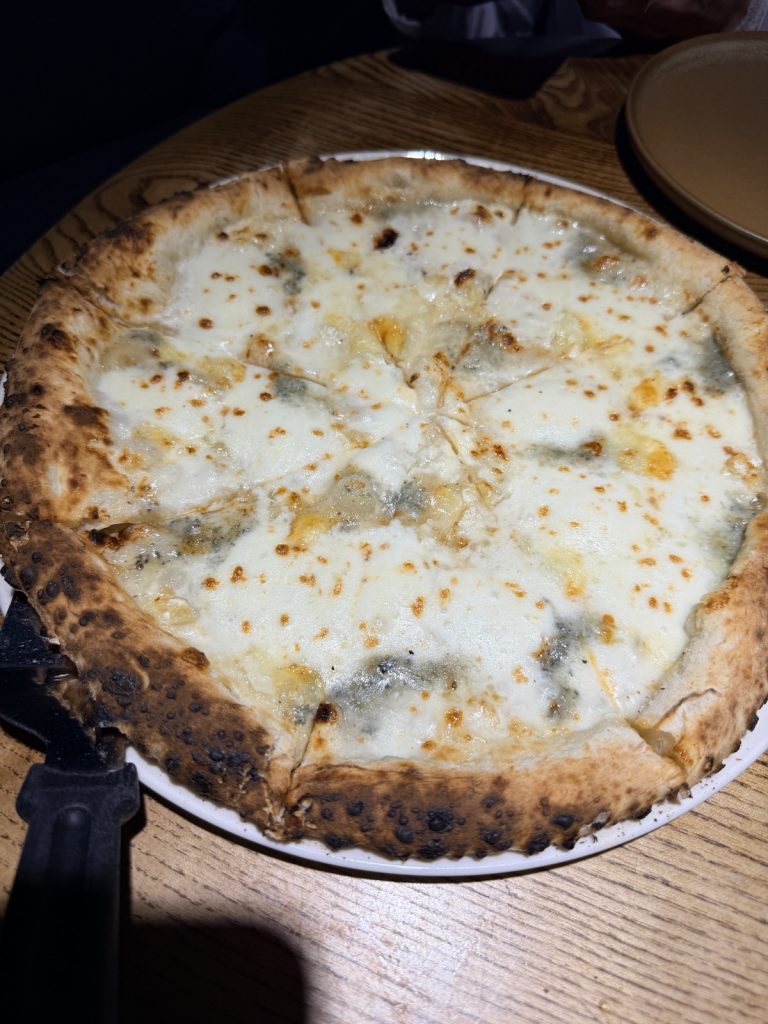 河內 Pizza 4P's Lotte West Lake 白醬起司披薩