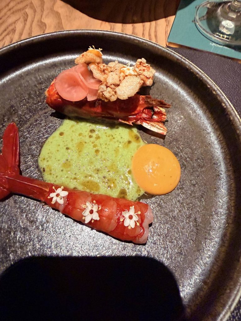 河內 T.U.N.G dining 肉腸、綠色醬汁與蛋黃醬料理